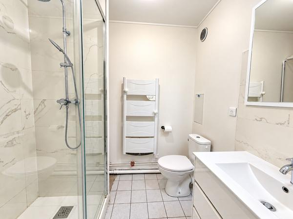 EXCLUSIVITÉ ERA - IDÉAL INVESTISSEUR - STUDIO AVEC TERRASSE À DAMMARIE-LES-LYS