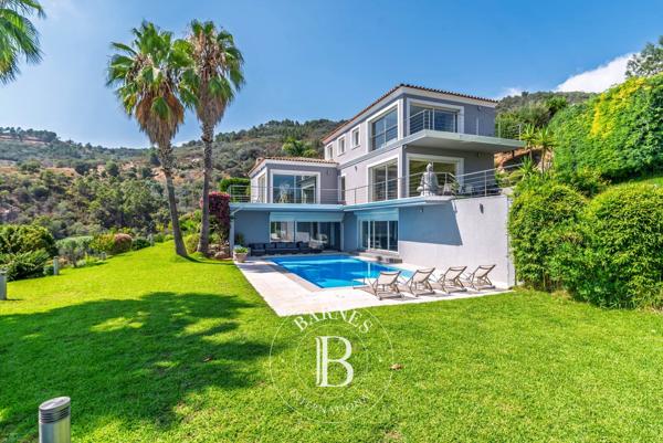 Mandelieu-la-Napoule, Villa 4 Chambres -  258 m² à vendre