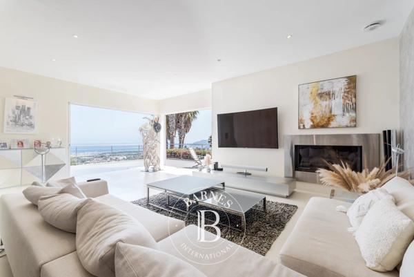 Mandelieu-la-Napoule, Villa 4 Chambres -  258 m² à vendre