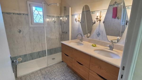 Horte neuve, maison 4 chambres, garage de 50m² et terrain de 356m²