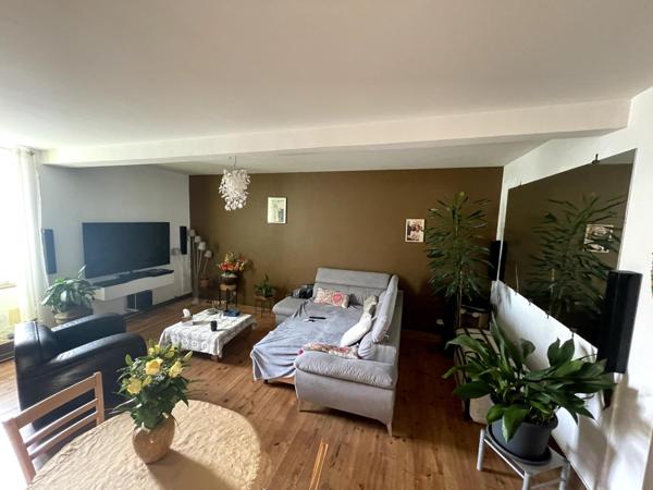 MAISON DE CARACTERE 7 pièces - 4 chambres - Grange