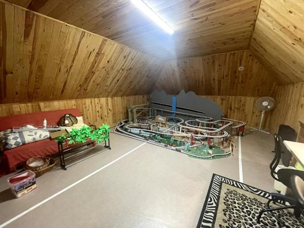 MAISON DE CARACTERE 7 pièces - 4 chambres - Grange