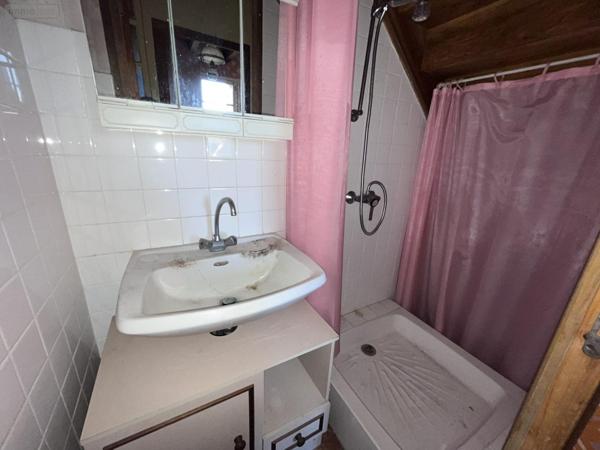 Maison individuelle à vendre à Saignes dans le Cantal (15240), ref : 94T-15029