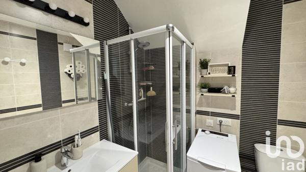 Appartement 3 pièces de 45 m² à Pringy (77310)