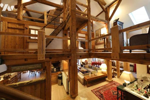 Bien d'exception à découvrir à Gérardmer ! Nichée dans un environnement naturel privilégié à Gé...