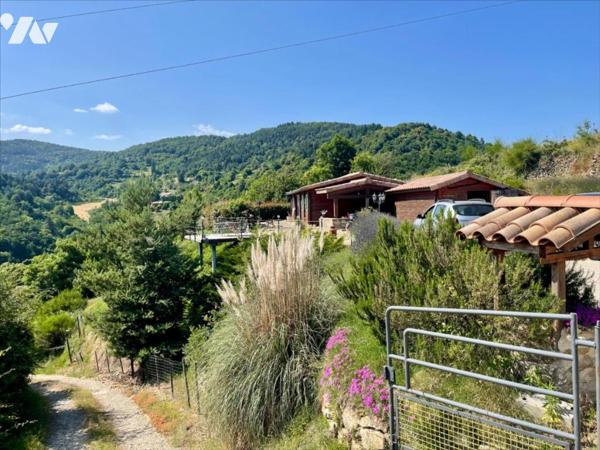 Maison de plain-pied style chalet – 79 m²