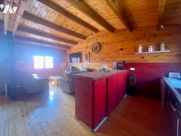 Maison de plain-pied style chalet – 79 m²