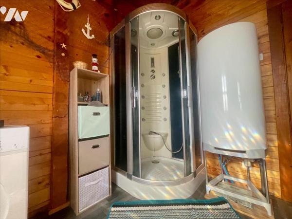 Maison de plain-pied style chalet – 79 m²