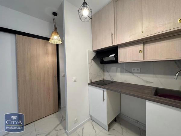 Appartement à louer 1 pièce 30.43m²