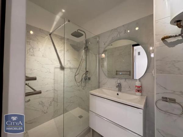 Appartement à louer 1 pièce 30.43m²