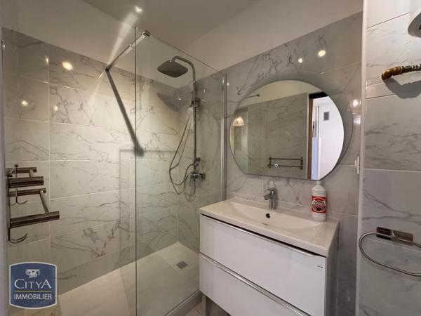 Appartement à louer 1 pièce 30.43m²