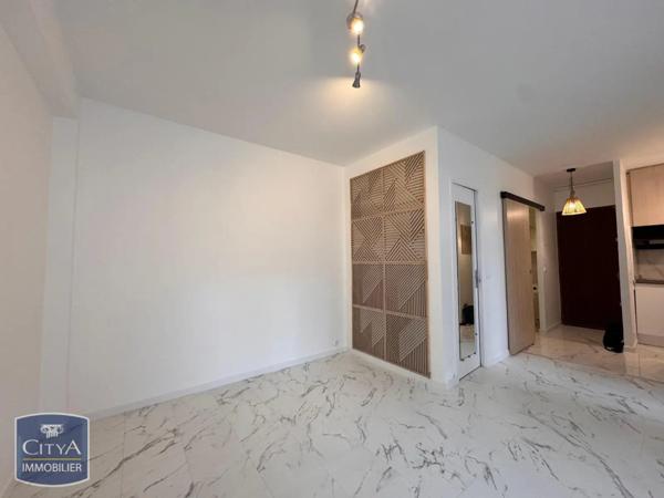 Appartement à louer 1 pièce 30.43m²