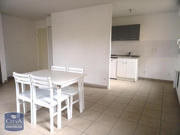 Appartement à louer 2 pièces 47.57m²