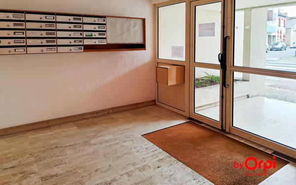 Appartement à vendre    2 pièces • 42,75 m2 Montluçon