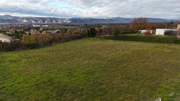 EXCLUSIVITE - PARCELLE TERRAIN DE 1140 M² CONSTRUCTIBLE A LORIOL