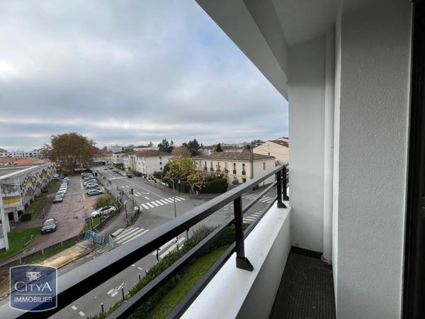 Appartement à louer 3 pièces 75.11m² Mérignac (33700)