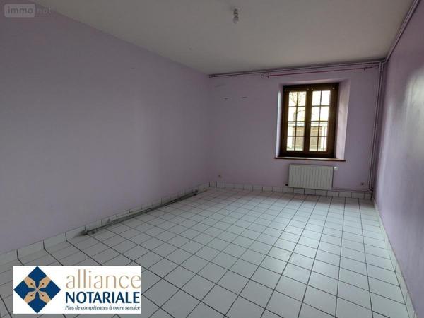 Appartement à louer à Vire-Normandie dans le Calvados (14500), ref : 14076-L1044