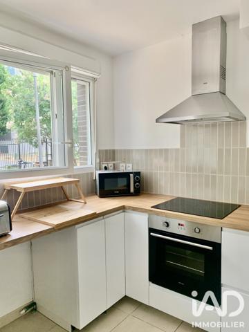 Location maison 3 pièces 74,44 m² Saint-Denis