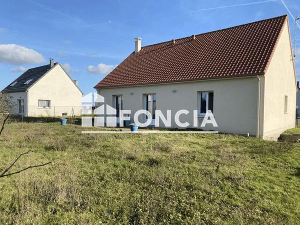 Location Maison 4 pièces 102.1 m² - 1 RUE GENTELLES Thezy Glimont 80440