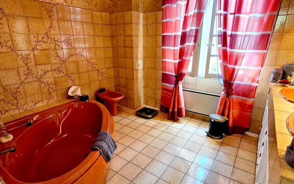 Maison à vendre    6 pièces •  La Seyne-sur-Mer