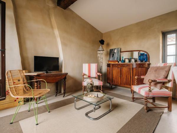 RARE - ATYPIQUE APPARTEMENT AVEC JARDIN SUSPENDU AU COEUR DE LA BASTIDE ST LOUIS