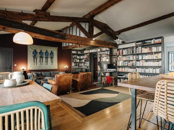 RARE - ATYPIQUE APPARTEMENT AVEC JARDIN SUSPENDU AU COEUR DE LA BASTIDE ST LOUIS