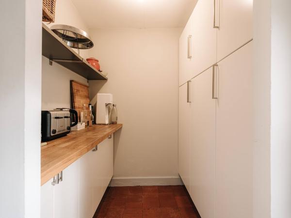 RARE - ATYPIQUE APPARTEMENT AVEC JARDIN SUSPENDU AU COEUR DE LA BASTIDE ST LOUIS