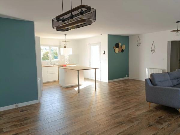 Location                                                      Maison
                        
                     4 pièces                      107 m2                     à Saint-Julien-de-Concelles