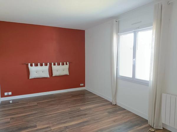 Location                                                      Maison
                        
                     4 pièces                      107 m2                     à Saint-Julien-de-Concelles