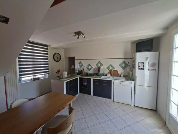 Vente                                                      Maison
                        
                     5 pièces                      101 m2                     à Gisors
