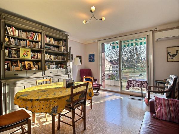 Appartement Avignon 3 pièce(s) 60.05 m2 balcon garage cave
