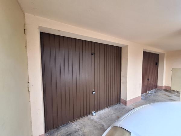 Appartement Avignon 3 pièce(s) 60.05 m2 balcon garage cave