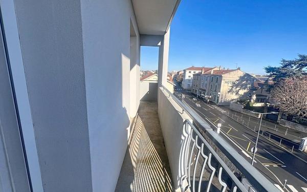 Appartement à vendre    4 pièces • 80 m2 Valence