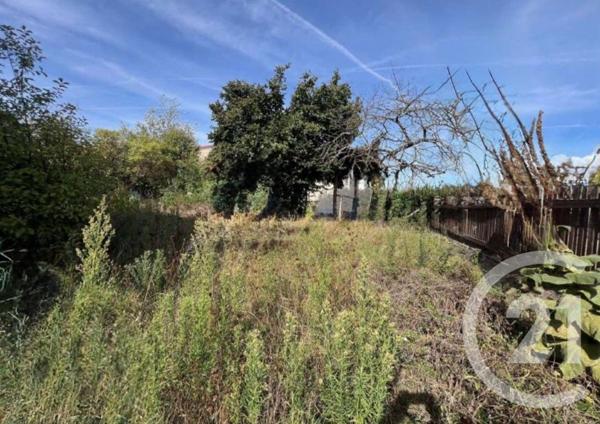 Terrain à vendre  300 m2 LE MESNIL LE ROI - 78