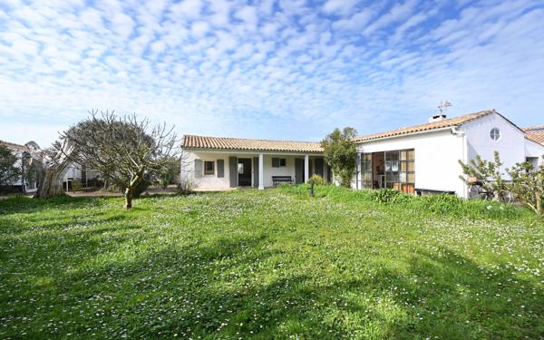 Maison à vendre    6 pièces •  Ars-en-Ré