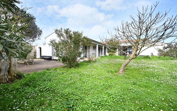 Maison à vendre    6 pièces •  Ars-en-Ré