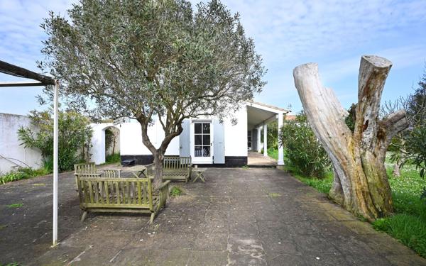 Maison à vendre    6 pièces •  Ars-en-Ré