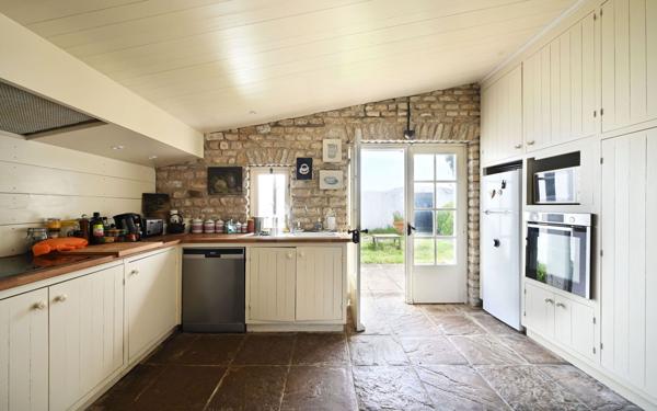 Maison à vendre    6 pièces •  Ars-en-Ré