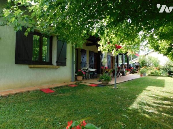 VIAGER OCCUPE, sur les hauteurs de Jujurieux, le village aux 13 châteaux