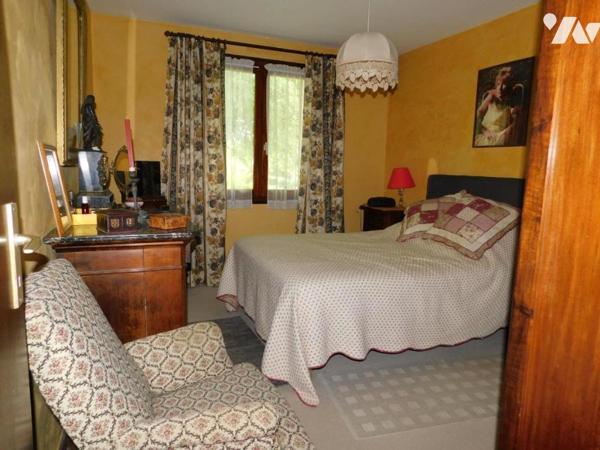 VIAGER OCCUPE, sur les hauteurs de Jujurieux, le village aux 13 châteaux