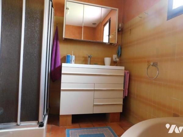 VIAGER OCCUPE, sur les hauteurs de Jujurieux, le village aux 13 châteaux