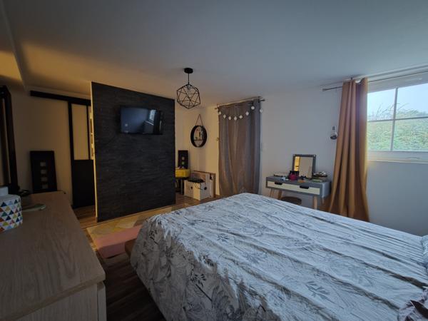 A VENDRE MAISON EN PIERRE RENOVEE 4 CHAMBRES NEULLIAC (56)