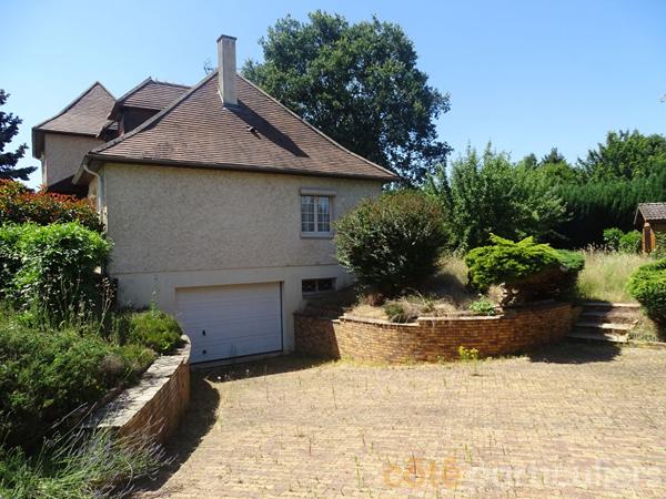 Vente
                Maison150 m² - 5 Pièces -
                    LIGNIERES (18160)