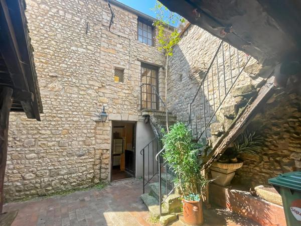 Centre ville, maison ancienne avec studio