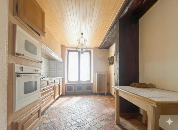 Centre ville, maison ancienne avec studio