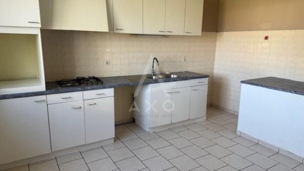 PUYMOYEN - MAISON 6 PIECES