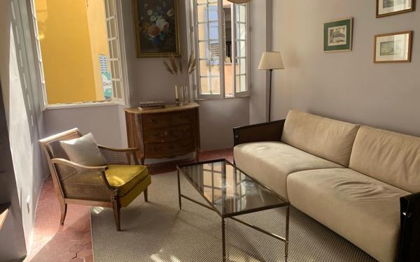 Appartement à vendre    2 pièces • 42,96 m2 Grasse