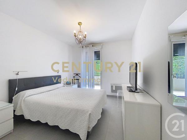 Appartement F4 à vendre  4 pièces - 97 m2 ST JEAN DE VEDAS - 34