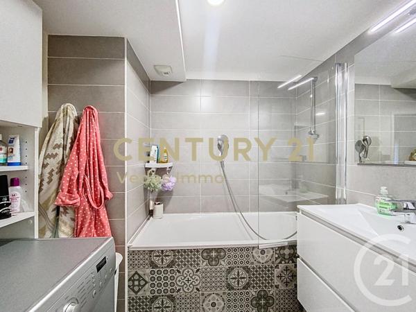 Appartement F4 à vendre  4 pièces - 97 m2 ST JEAN DE VEDAS - 34