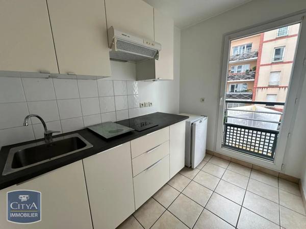Appartement à louer 2 pièces 46.95m² Sotteville-lès-Rouen (76300)